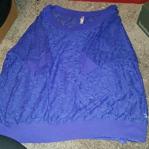 Worn once quarter sleeve top